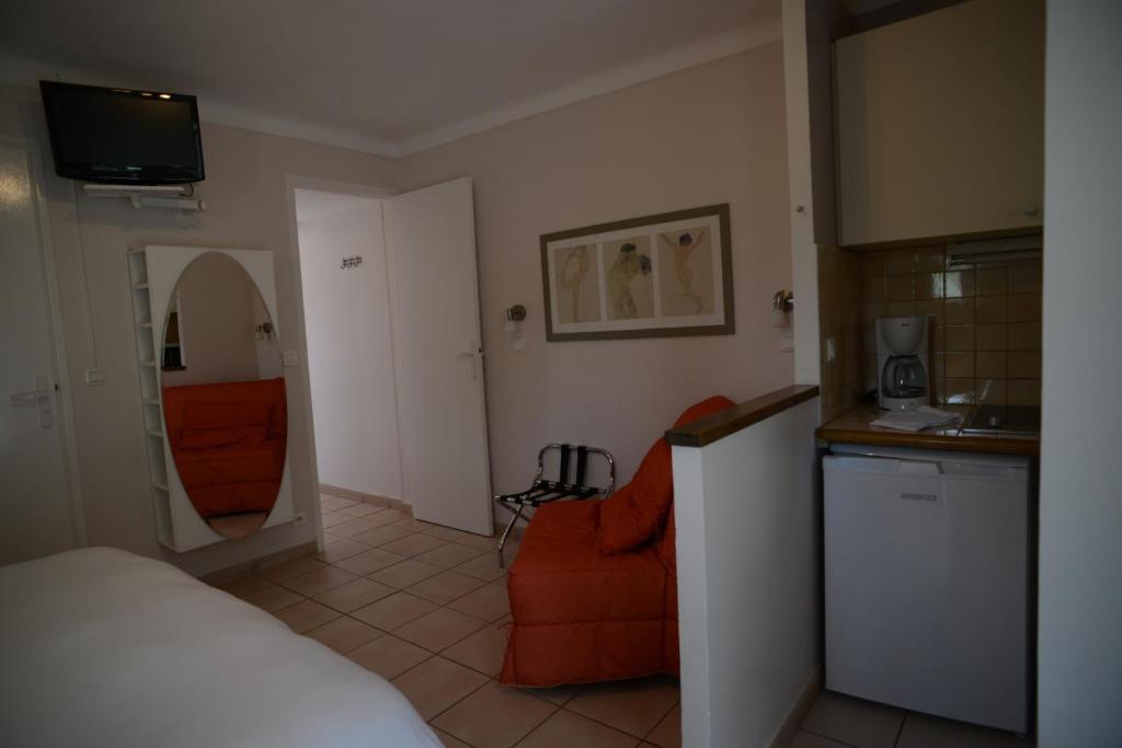 Athena Motel Saint Aygulf Eksteriør billede
