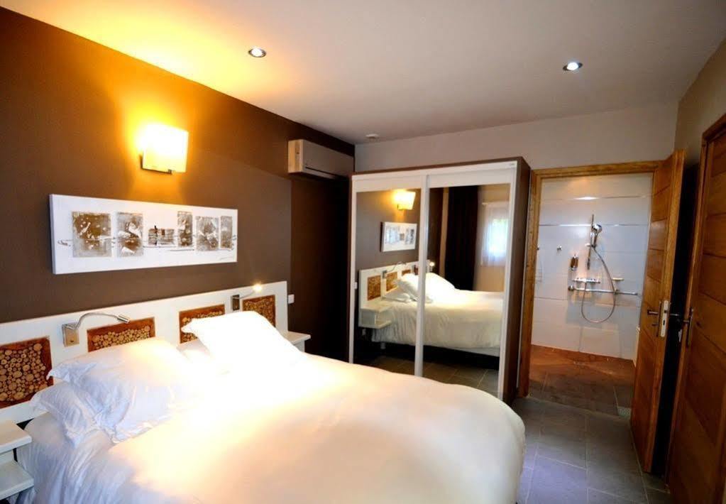 Athena Motel Saint Aygulf Eksteriør billede